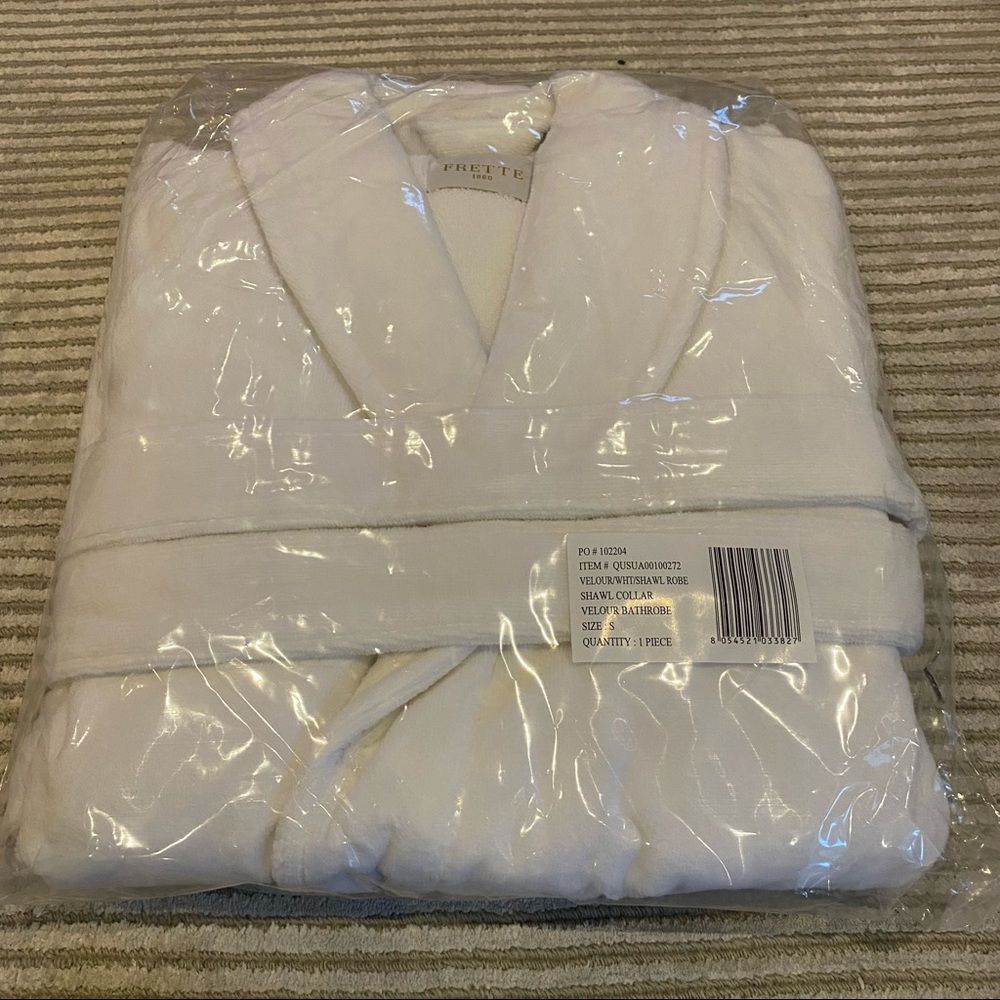 NWT Frette White Cotton Bath Robe Size Small